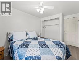 22 TAYLOR AVENUE - 16
