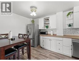 22 TAYLOR AVENUE - 33