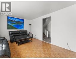 22 TAYLOR AVENUE - 37