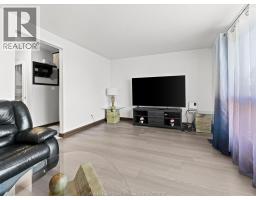 22 TAYLOR AVENUE - 6