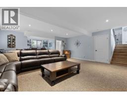 1364 COLONIAL CROSSING - 32