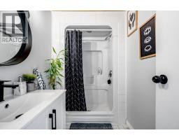 302 Summerset AVENUE - 14