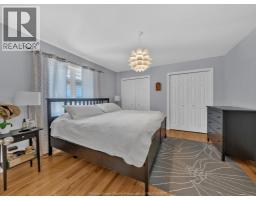 1045 CLOVER AVENUE - 13