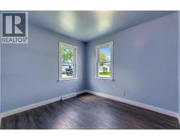 84 Robinson STREET - 10