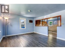 84 Robinson STREET - 2