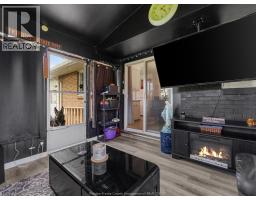 11 WARREN AVENUE - 12