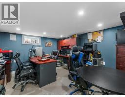 11 WARREN AVENUE - 22
