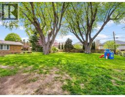 11 WARREN AVENUE - 24