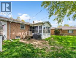 11 WARREN AVENUE - 27