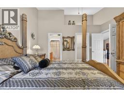 5 Leonard DRIVE - 14