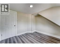 88 LORNE - 19