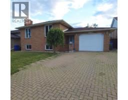 2847 MANGIN CRESCENT - 1