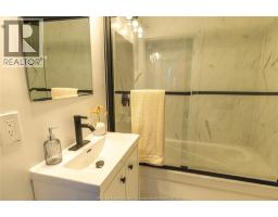 622 LABUTE STREET - 18