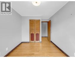 424 LAPORTE AVENUE - 12
