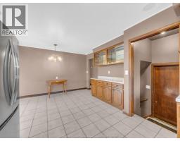 424 LAPORTE AVENUE - 16
