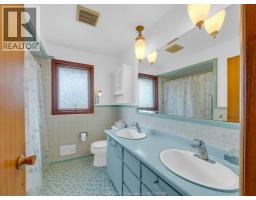 424 LAPORTE AVENUE - 19