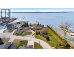 30 EMERALD LANE - 28