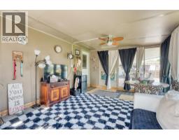 317 PARKSIDE DRIVE - 32