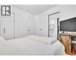 2709 JEFFERSON - 26