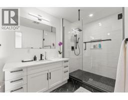 25 WOODLAND ST - 33