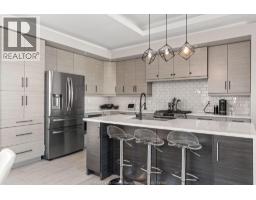 25 WOODLAND ST - 6