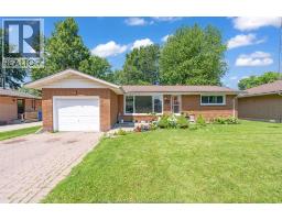 71 Danforth AVENUE - 1