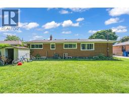 71 Danforth AVENUE - 31