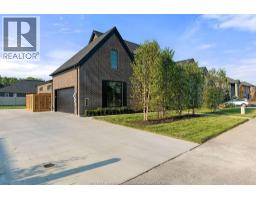 3901 LASALLE WOODS - 3