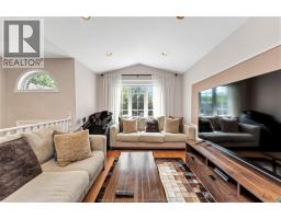 4238 SHARON - 12
