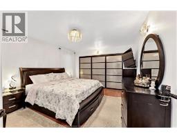 4238 SHARON - 22