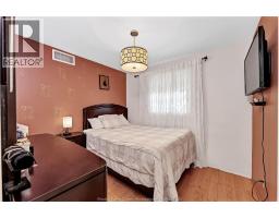 4238 SHARON - 25