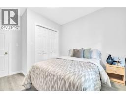 1209 CURRY AVENUE - 20