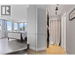 515 RIVERSIDE DRIVE West UnitNo. 1203 - 8