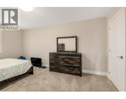 111 KINGSBRIDGE DRIVE - 21