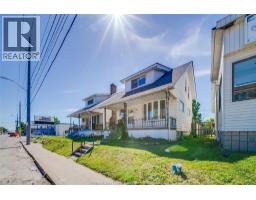 1333 WYANDOTTE STREET - 21