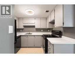 380 Pellissier AVENUE UnitNo. 706 - 12