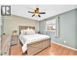 114 GLOUCESTER DRIVE - 17