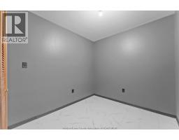 3648 KING - 23