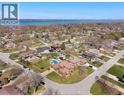 172 POINTE WEST DRIVE - 38
