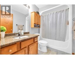 4239 MARLO - 16