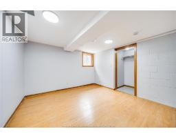 2914 WYANDOTTE STREET - 3