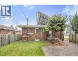 2914 WYANDOTTE STREET - 43
