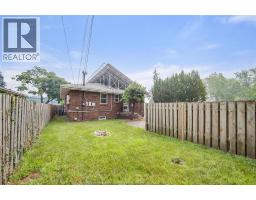 2914 WYANDOTTE STREET - 44
