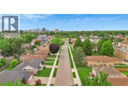 2171 WOODLAWN AVENUE - 32
