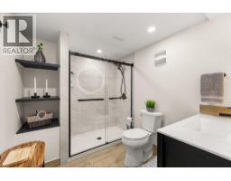 2137 EDGEMORE AVENUE - 34