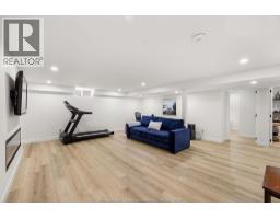 2137 EDGEMORE AVENUE - 37