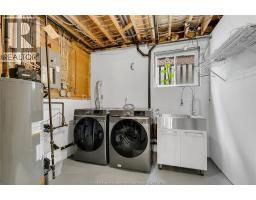 2854 MANGIN CRESCENT - 33