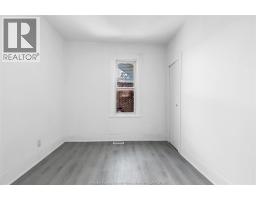 2366 HOWARD - 11
