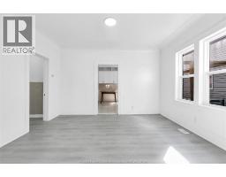2366 HOWARD - 7