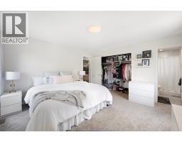 255 FORT STREET - 19